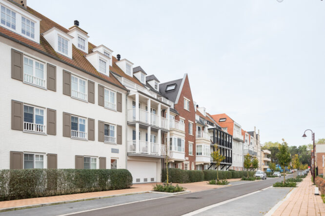 M G De Haan 20